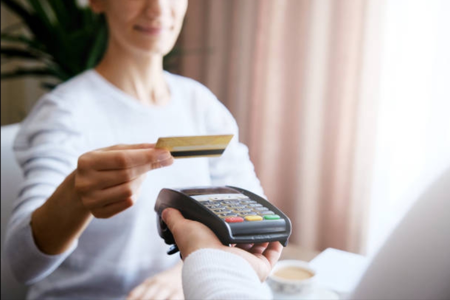 How Can I Choose the Right Digital Business Card for My Business?